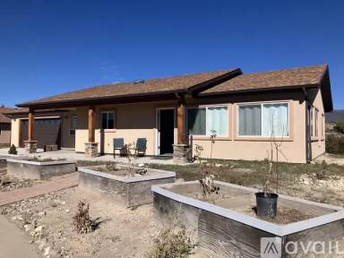 Main picture of 480 Hawthorn Dr