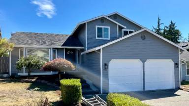 Main picture of 1402 225th St SW