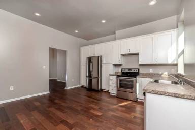 Main picture of 2803 Carey Way