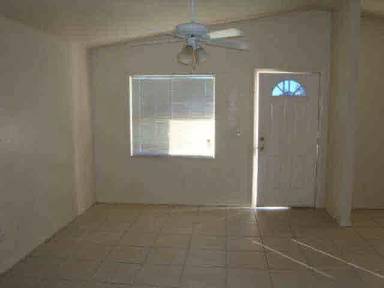 Main picture of 525 Parrish Ave