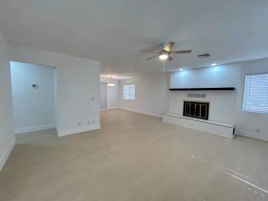 Main picture of 1075 Palo Verde St