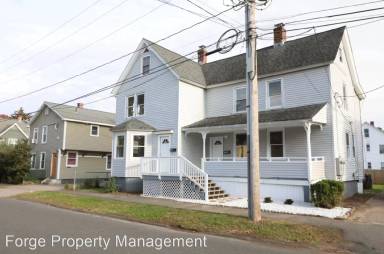 Main picture of 18 Dubois St