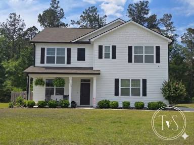 Main picture of 202 Sugar Pine Dr