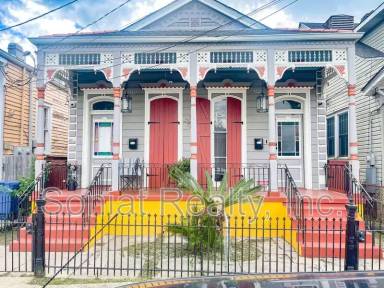Main picture of 340 Elmira Ave