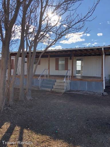 Main picture of 1412 E 8th St