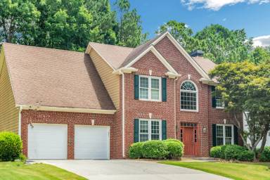 Main picture of 405 White Rose Trce
