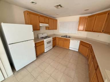 Main picture of 2416 Cockatoo Dr