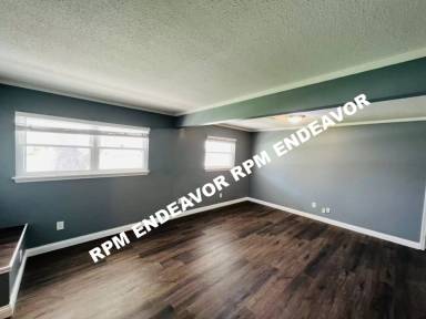 Main picture of 501 Prince David Dr