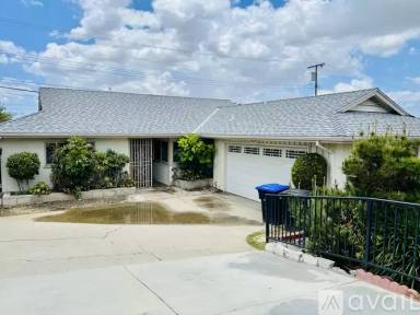 Main picture of 2100 Brightwood St