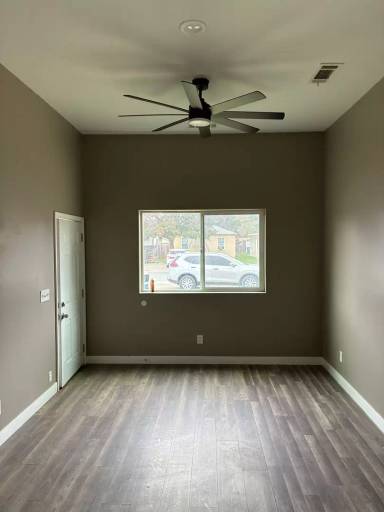Main picture of 10831 Hamill St