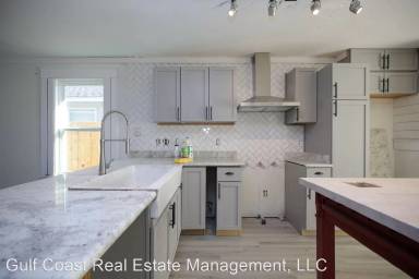Main picture of 1095 Antigua Cir