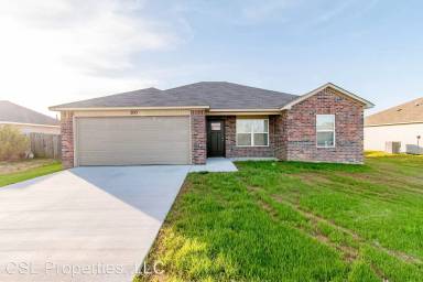 Main picture of 205 Pecan St