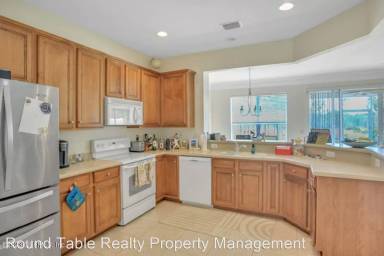 Main picture of 6345 Autumn Berry Cir