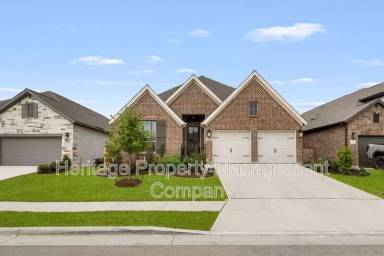 Main picture of 316 Hulda Trl