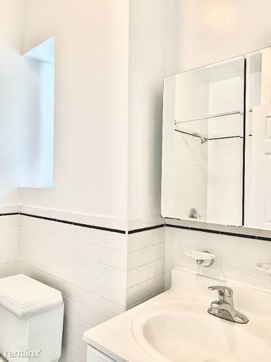 Main picture of 53 W 72nd St