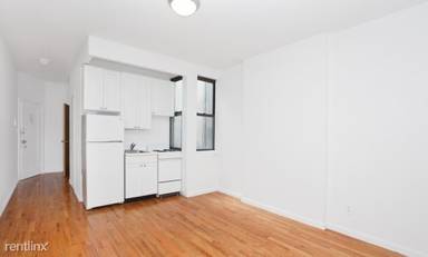 Main picture of 1592 1st Ave