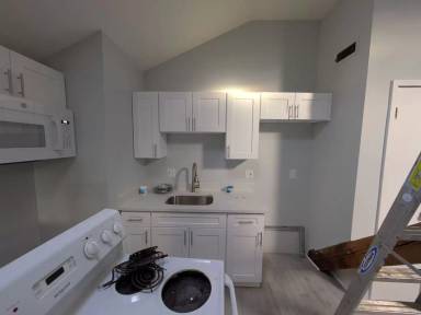 Main picture of 50 Bank St