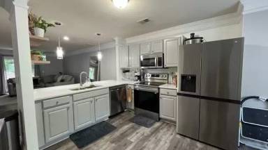 Main picture of 1752 Devon Dr SW