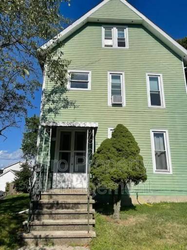 Main picture of 25 Fairfield Ave