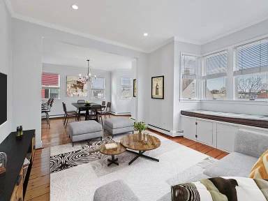 Main picture of 18 Bartlett St