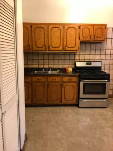 Main picture of 3834 N Wilton Ave