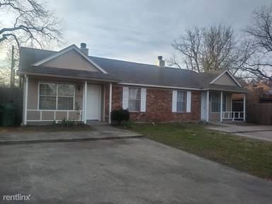 Main picture of 512 Matt Ln