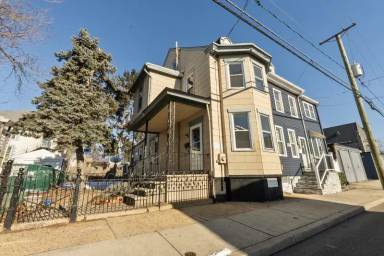 Main picture of 407 Somerset St