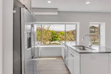 Main picture of 606 W North Temple