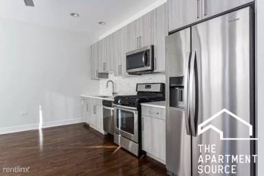 Main picture of 4428 N Sheridan Rd
