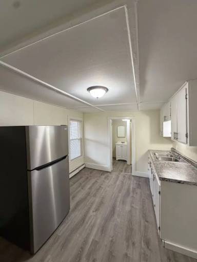 Main picture of 39 Jefferson St