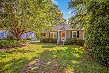 Main picture of 915 McKimmon Rd