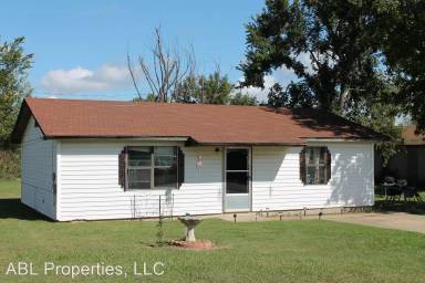 Main picture of 73 W Ivy St