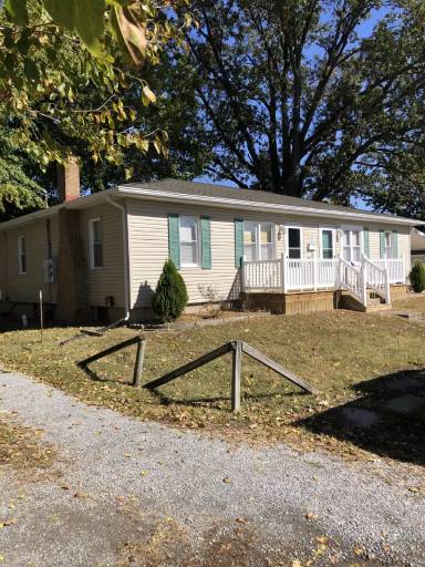 Main picture of 1002 W Prairie St