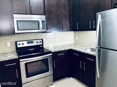 Main picture of 1208 Summit Ave