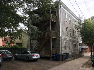 Main picture of 137 Nicoll St