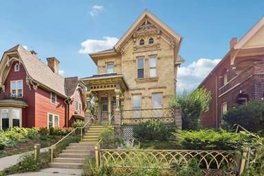 Main picture of 1900-34 N Warren Ave