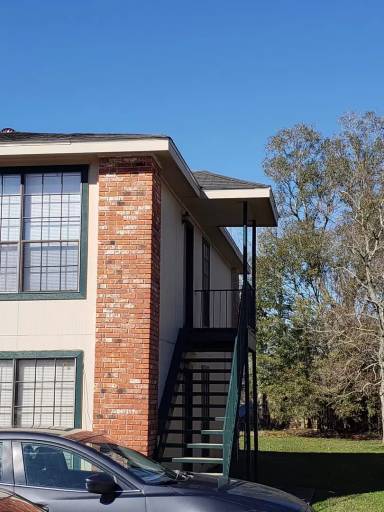 Main picture of 110 Country Ln