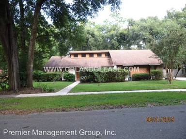 Main picture of 424 Knoll Tree Ln
