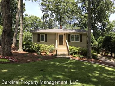 Main picture of 1015 Oakview Dr SE