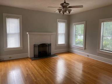 Main picture of 724 Stephenson St
