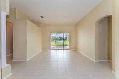Main picture of 2246 SW Dove Canyon Way