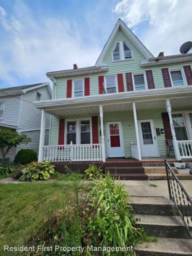 Main picture of 534 N Mulberry St
