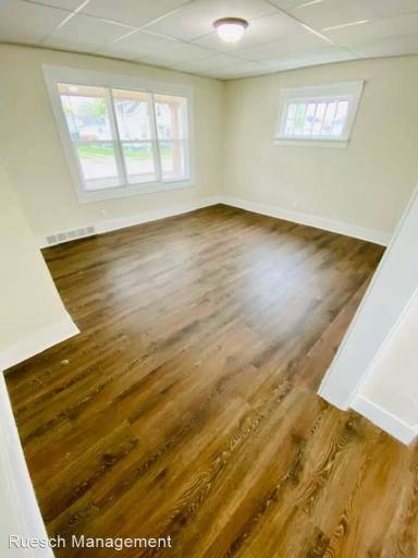 Main picture of 1802 Wollmer St