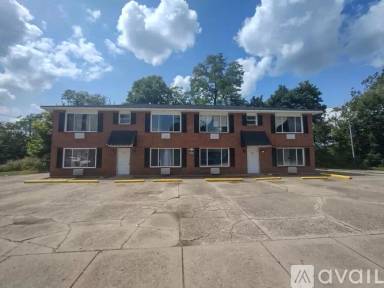 Main picture of 521 S River St