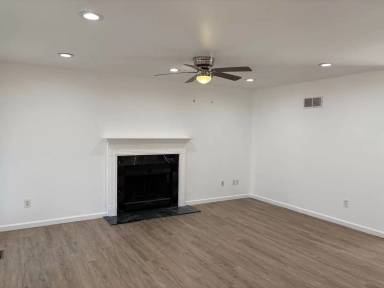 Main picture of 15472 Jost Main St