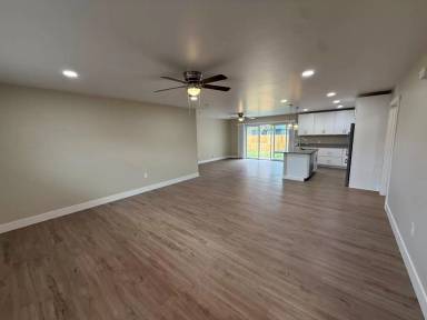 Main picture of 613 S Olive St