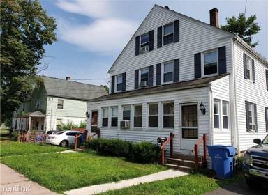 Main picture of 12 Bank St