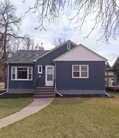 Main picture of 3026 1st Ave N