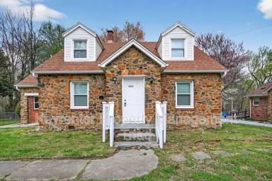 Main picture of 506 Rocky Knoll Rd