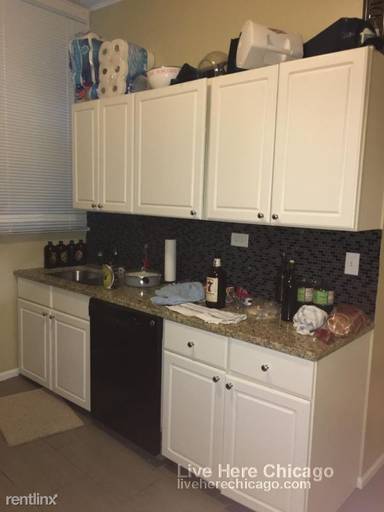 Main picture of 1446 W Fletcher St